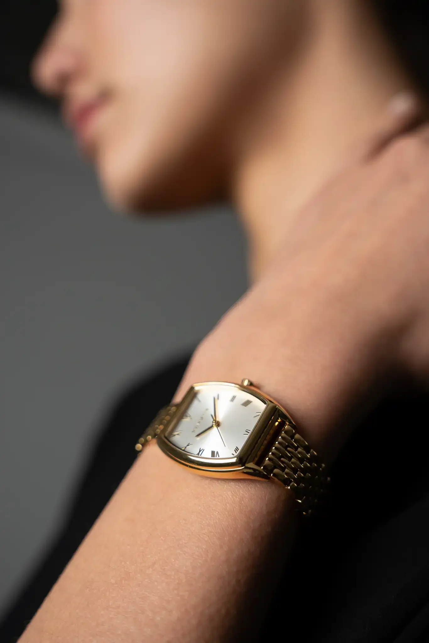 Avenue Gold - Image 4