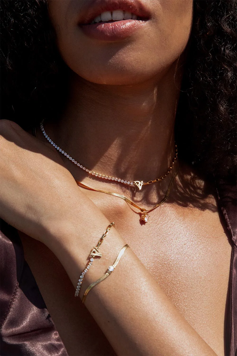 Brilliant Sleek Pendant Necklace 18K Gold Plated - Image 5