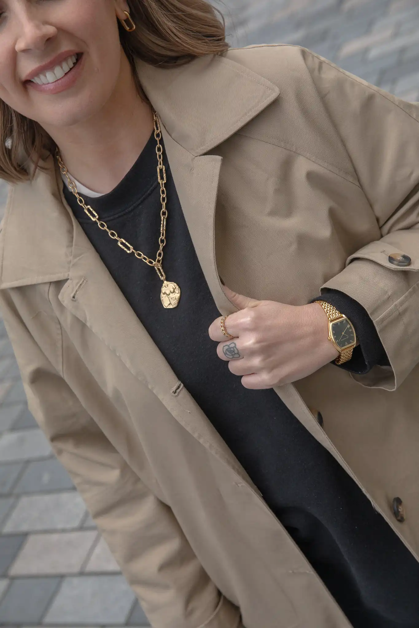 Female Antique Coin Necklace Gold - Image 3